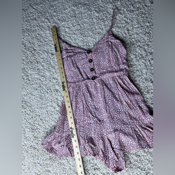 Size Small Pink Spaghetti Strap Pink Women's Romper - Picture 7 of 8